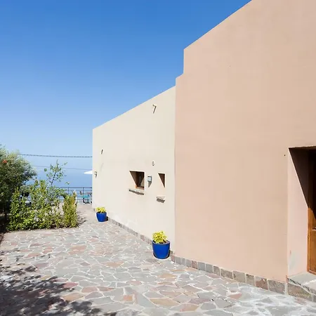 Casa Erques I Y Ii *