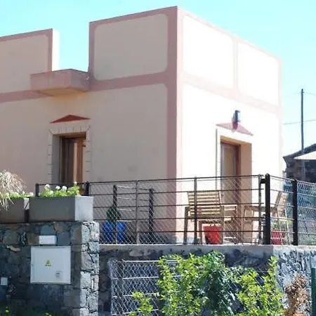 Casa Erques I Y Ii